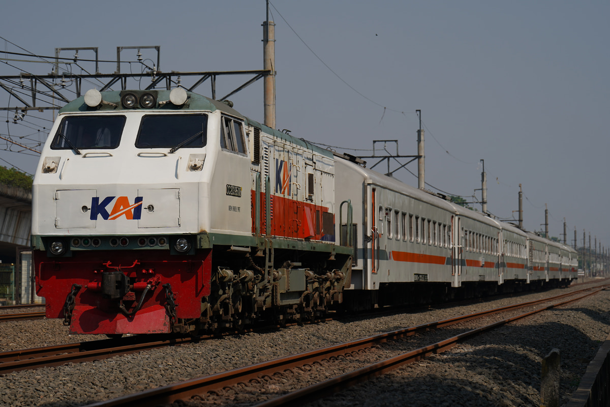 Kereta Api Indonesia  CC203 