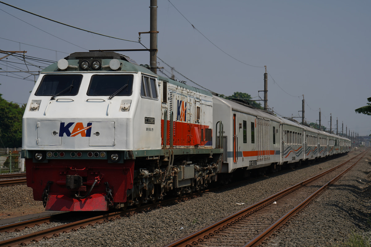 Kereta Api Indonesia  CC203 