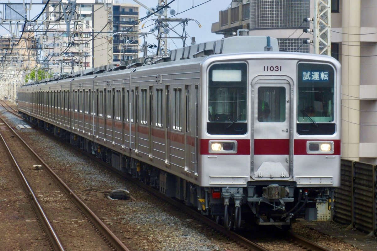 東武鉄道  10030系 11031F