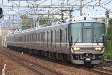 JR西日本223系ホシW34編成を瀬田駅で撮影した画像