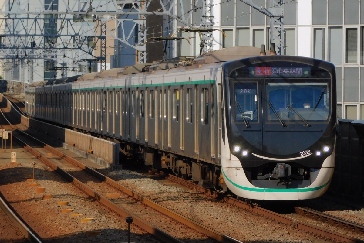 東急電鉄 長津田検車区 2020系 2138F