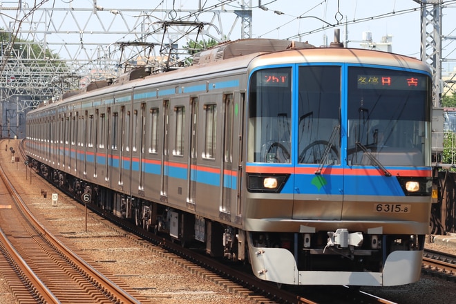 志村検車場6300形6315Fを多摩川駅で撮影した写真