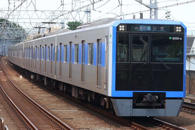 志村検車場6500形6501Fを多摩川駅で撮影した写真