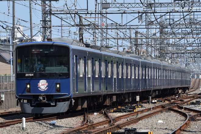 武蔵丘車両基地20000系20104Fを西所沢駅で撮影した写真