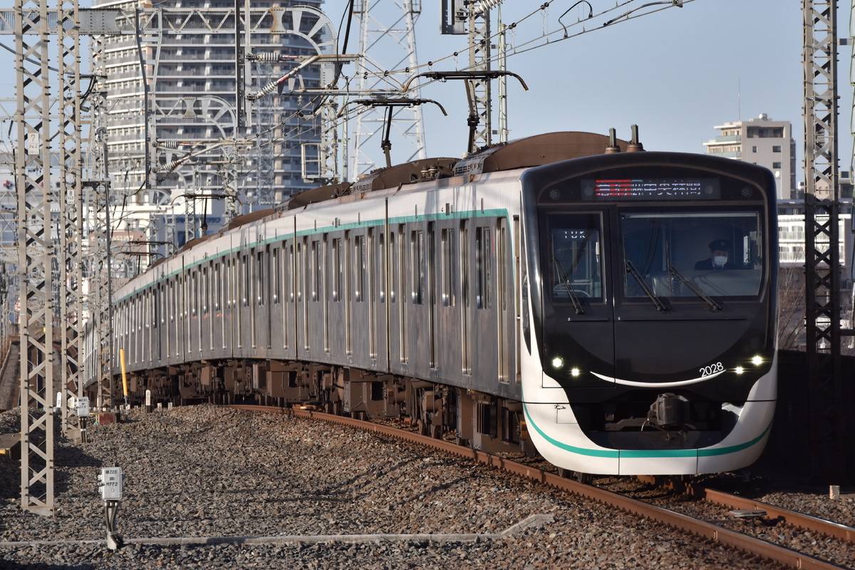 東急電鉄 長津田検車区 2020系 2128F