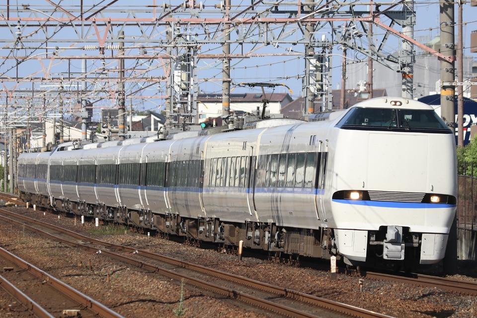 JR西683系B33編成の写真