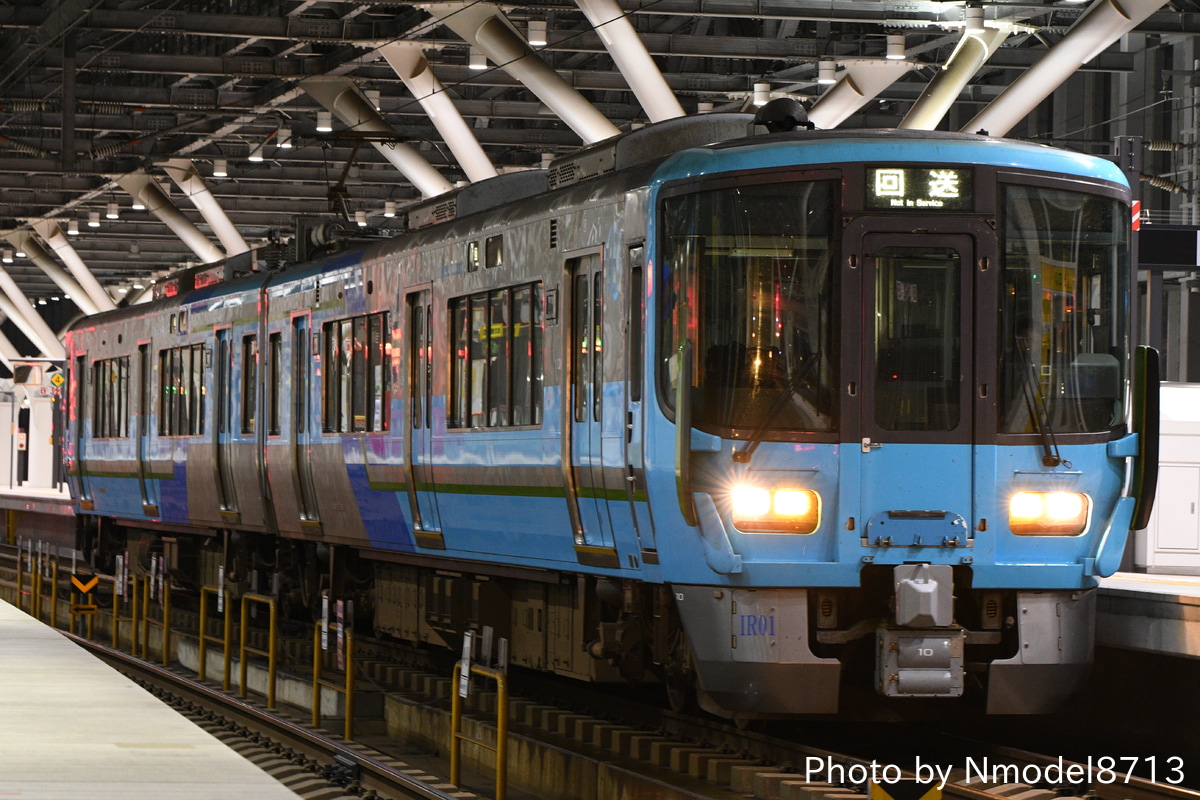 IRいしかわ鉄道  521系 IR01