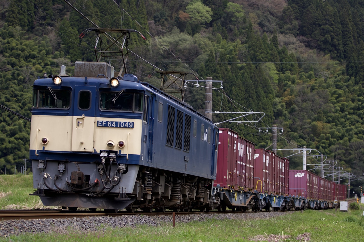 JR貨物 愛知機関区 EF64 1049