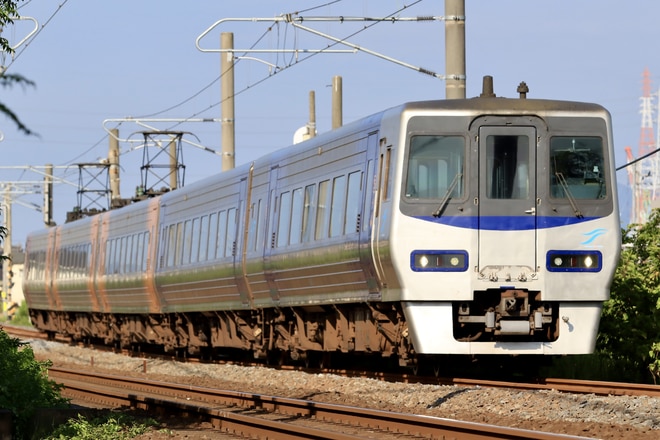 松山運転所8000系L2編成を多度津～讃岐塩屋間で撮影した写真