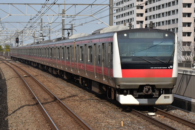 京葉車両センターE233系ケヨ512編成を新浦安駅で撮影した写真