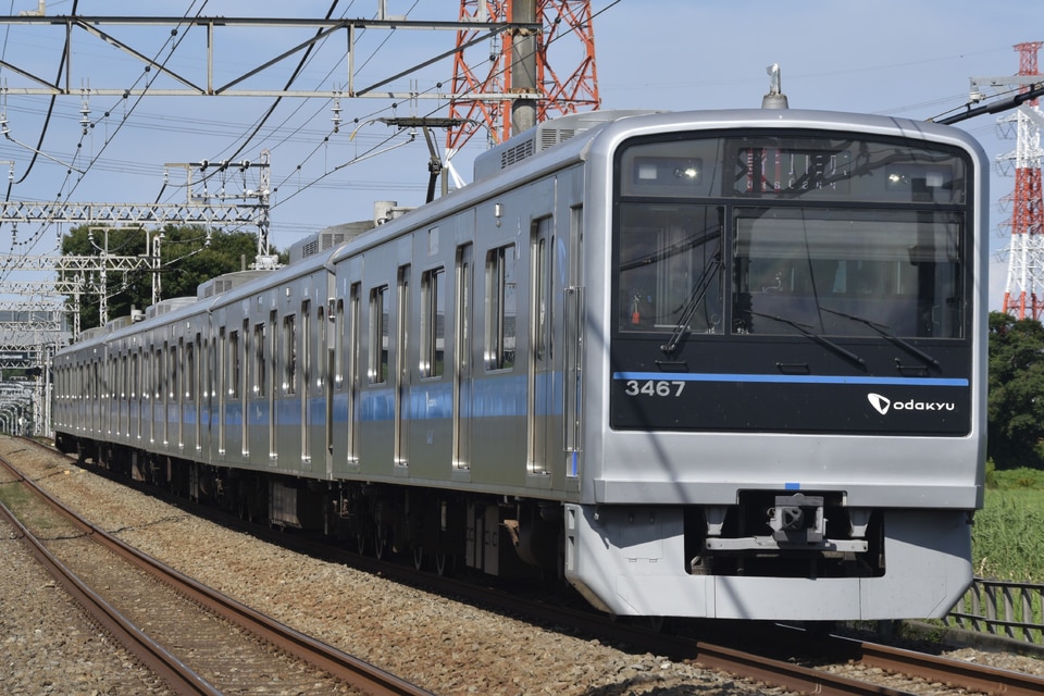 小田急3000形3267×6<br class="br-sp" />(3267F)(3267編成)の写真