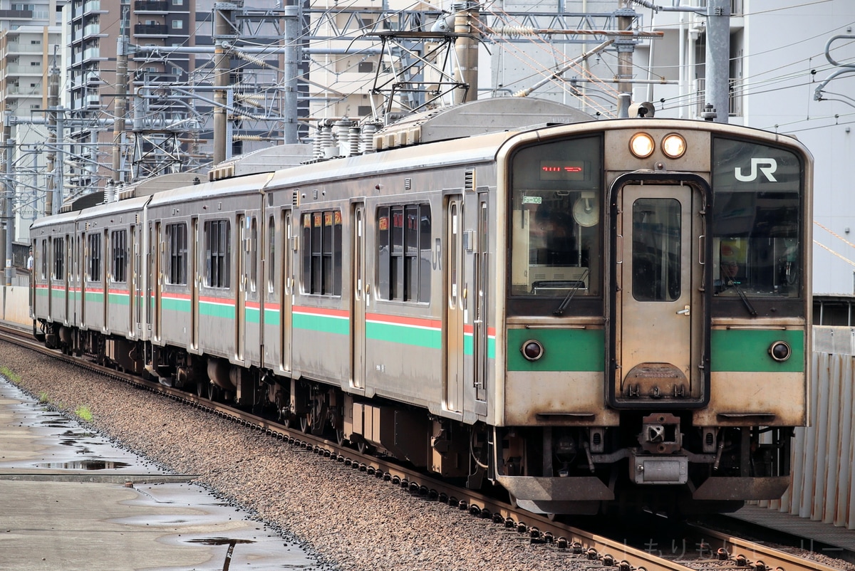 JR東日本 仙台車両センター 701系 F2-106編成