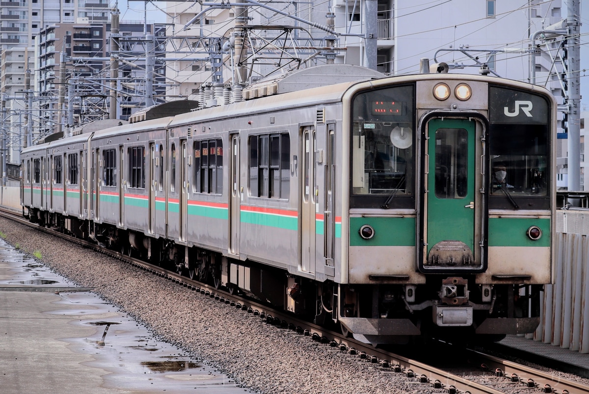 JR東日本 仙台車両センター 701系 F2-20編成