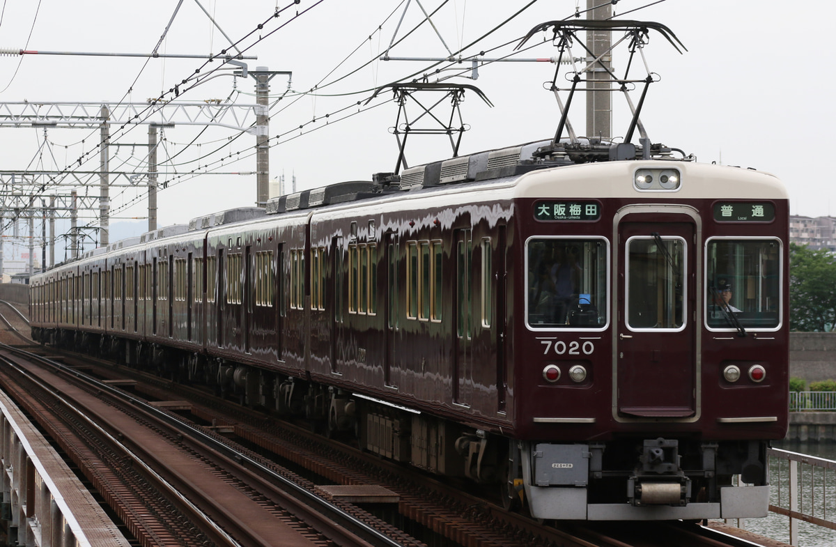 阪急電鉄 西宮車庫 7000系 7020F