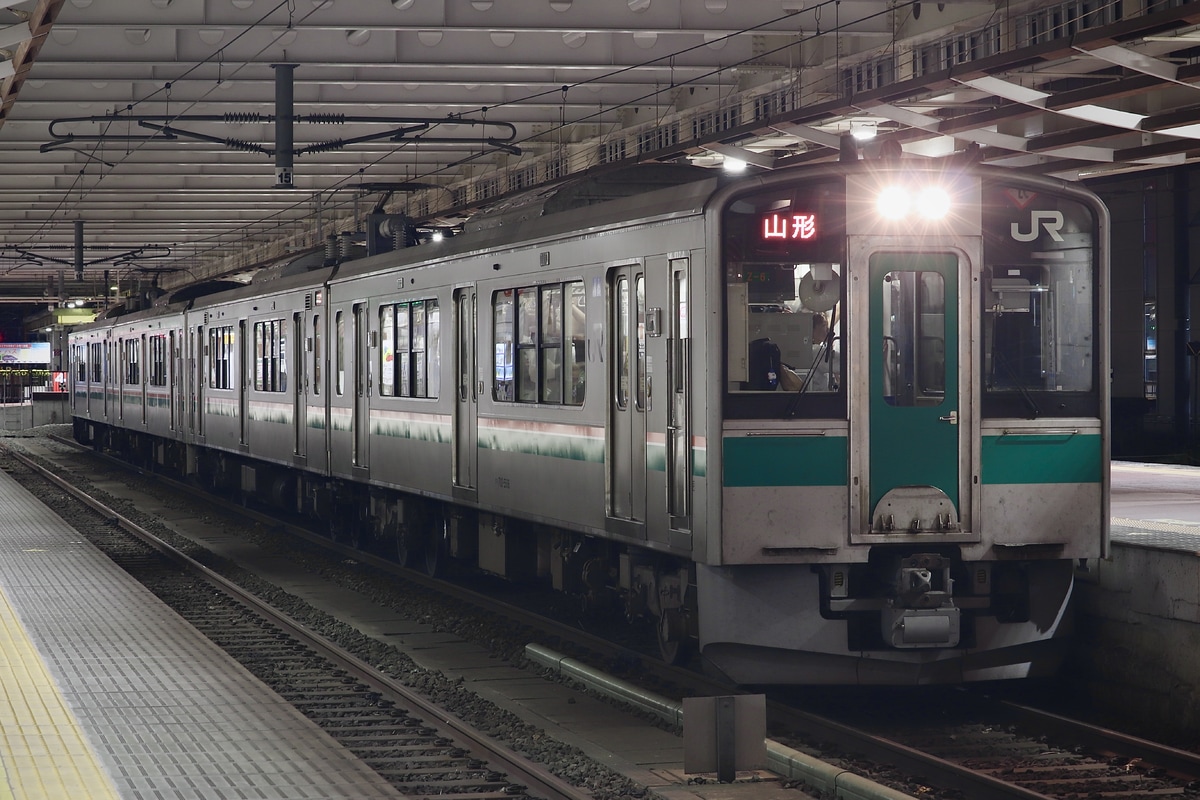 JR東日本 山形新幹線車両センター 701系 Z-6編成