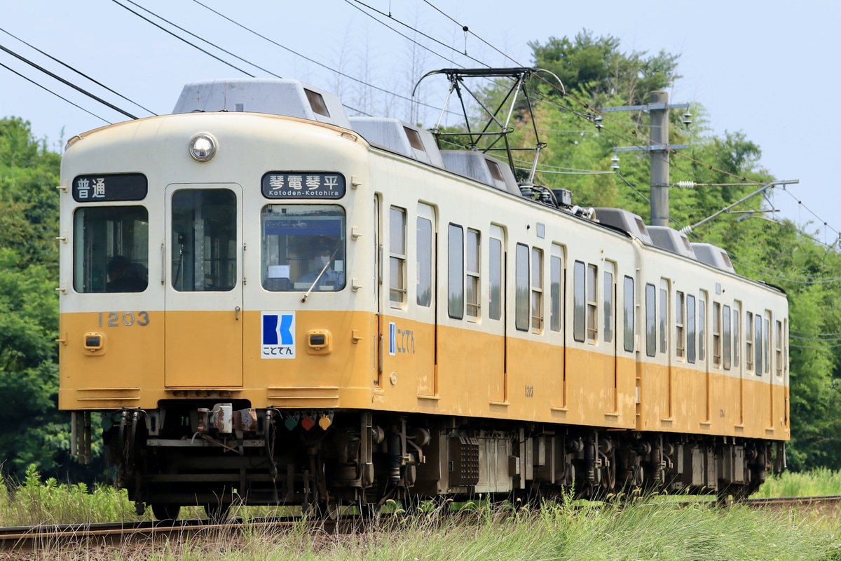 高松琴平電気鉄道 仏生山工場 1200形 1203編成