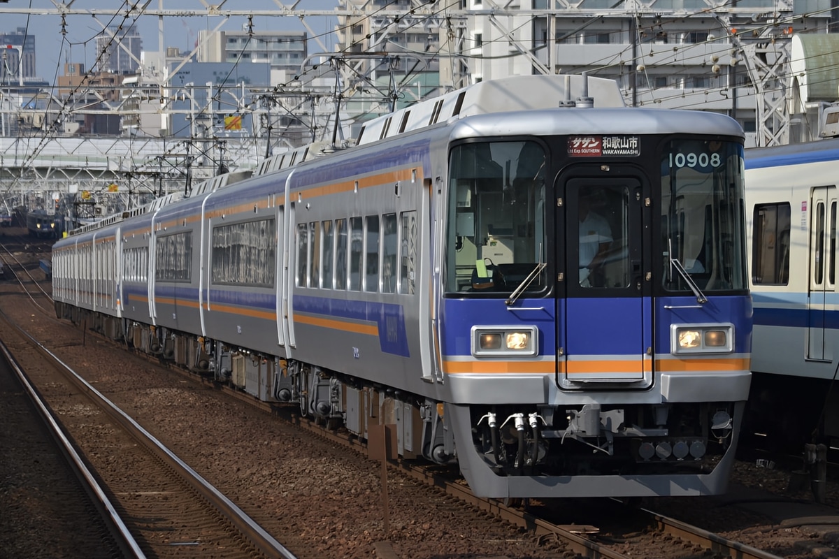 南海電気鉄道 住ノ江検車区 10000系 10008F