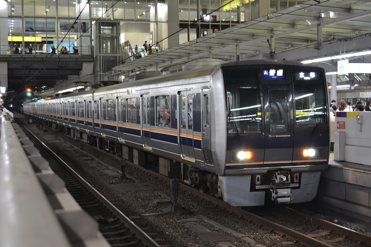 JR西日本 高槻電車区 207系 Z22編成