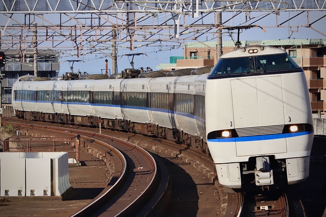 吹田総合車両所京都支所683系B36編成を大津京駅で撮影した写真