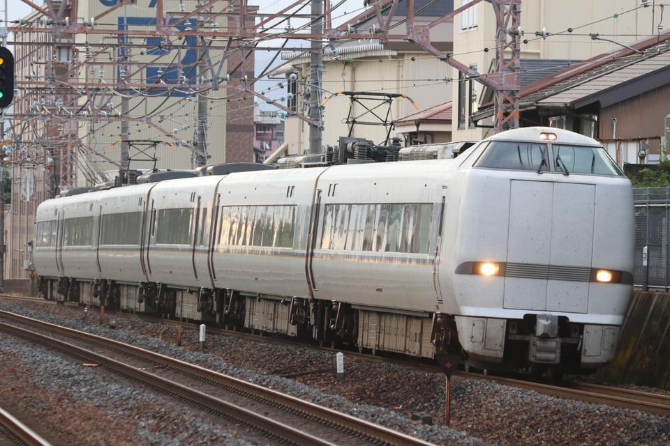 JR西681系W15編成<br class="br-sp" />(サワW15編成)の写真
