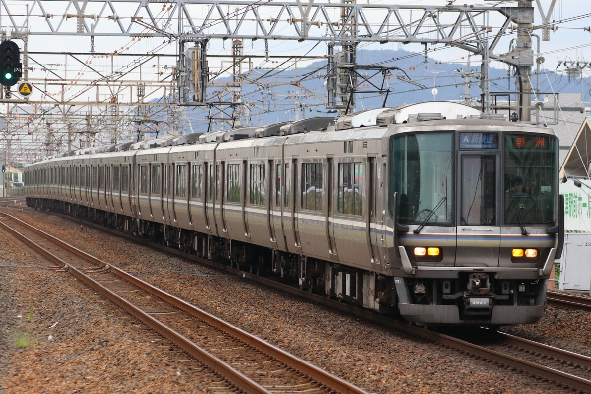 JR西日本 網干総合車両所本所 223系 ホシV18編成