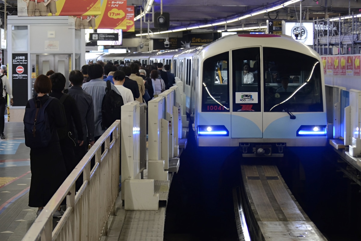 東京モノレール 昭和島車両区 10000形 10041F