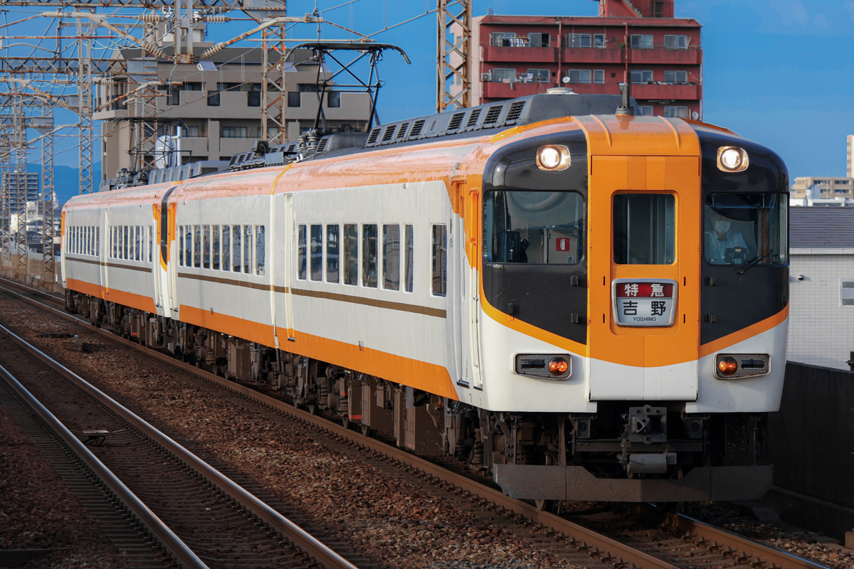 近畿日本鉄道  16010系 Y11