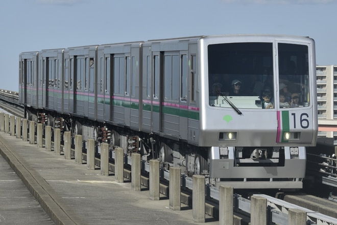 舎人車両検修場300形316Fを足立小台駅で撮影した写真