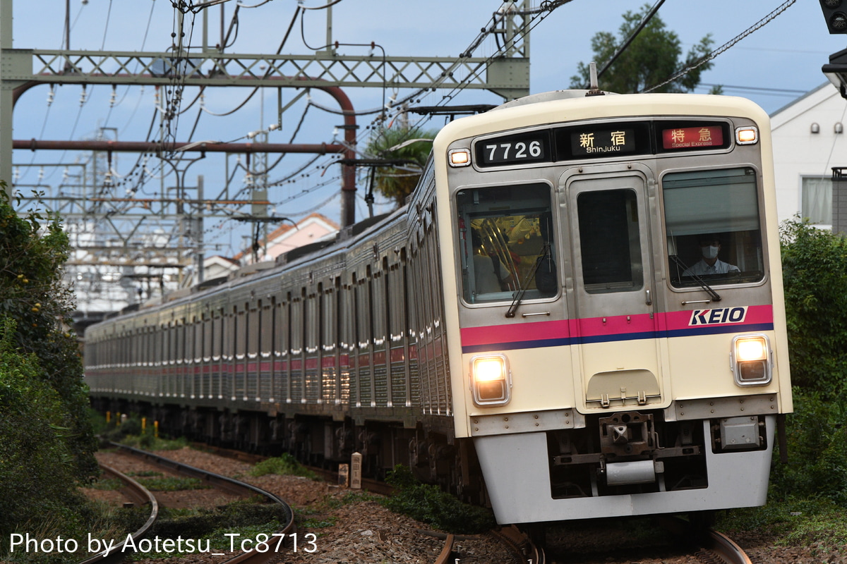 京王電鉄  7000系 7727F