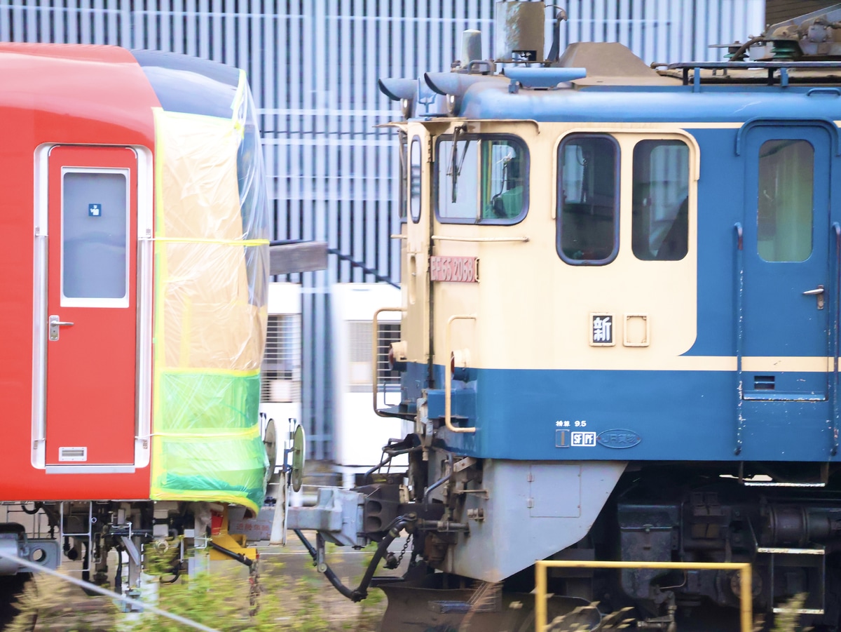 JR東日本 新鶴見機関区 EF65 2068