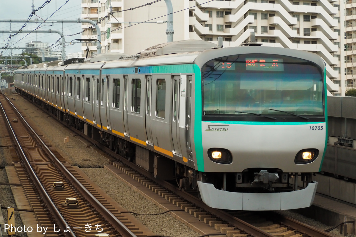 相模鉄道 かしわ台車両センター 10000系 10705×8