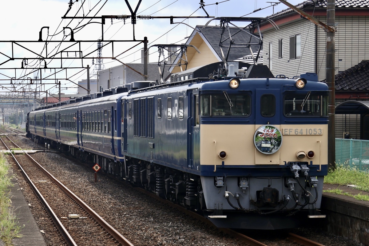 JR東日本 ぐんま車両センター EF64 1053