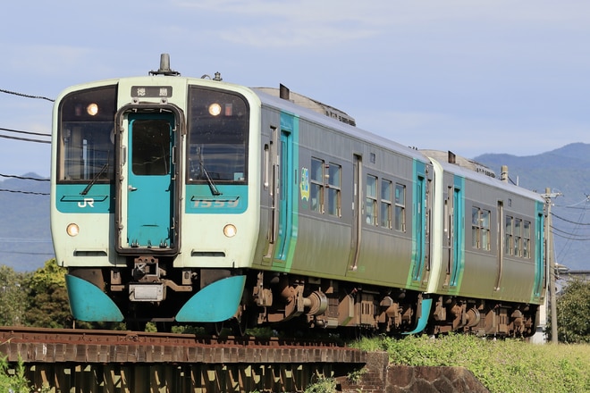 徳島運転所1500形1559を牛島～下浦間で撮影した写真