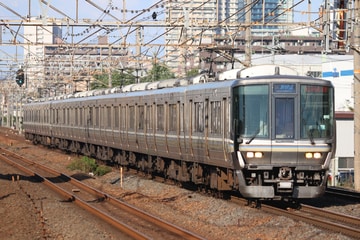 JR西日本223系ホシW2編成を南草津駅で撮影した画像