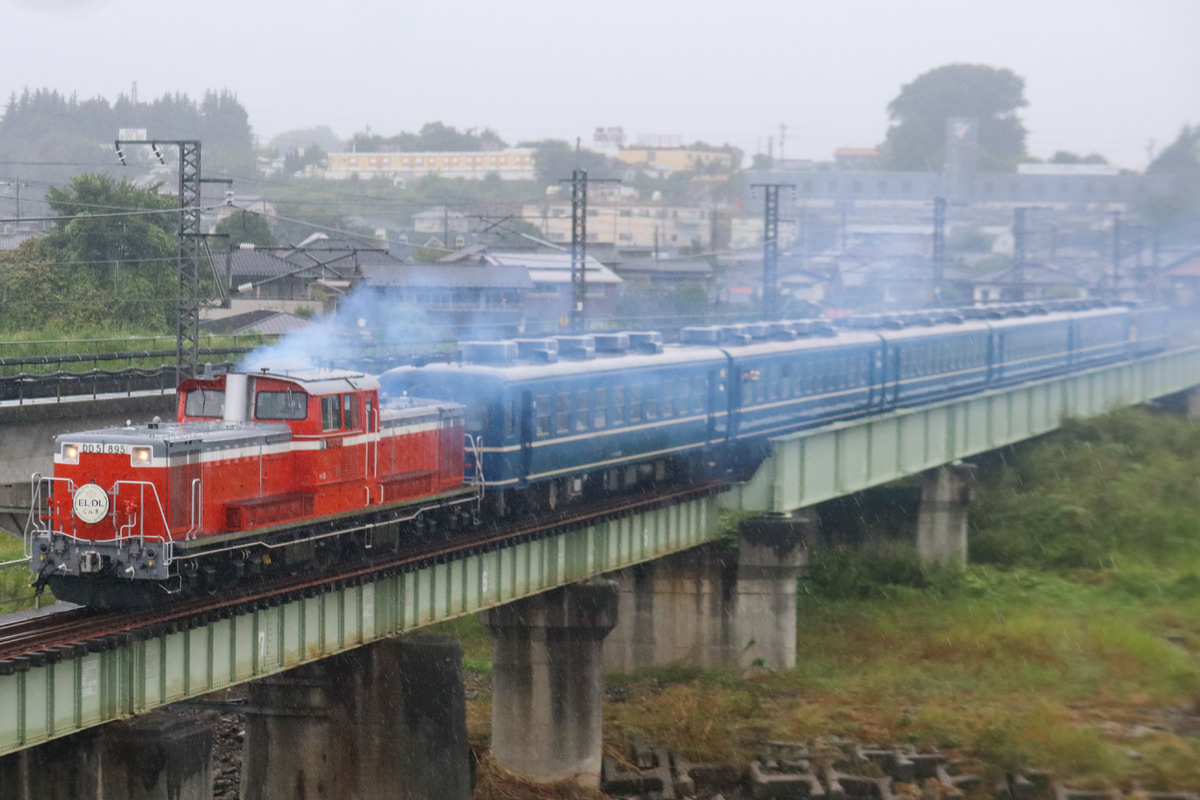 JR東日本  DD51 895