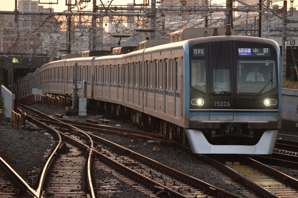 メトロ15000系15106F<br class="br-sp" />(15106編成)の写真