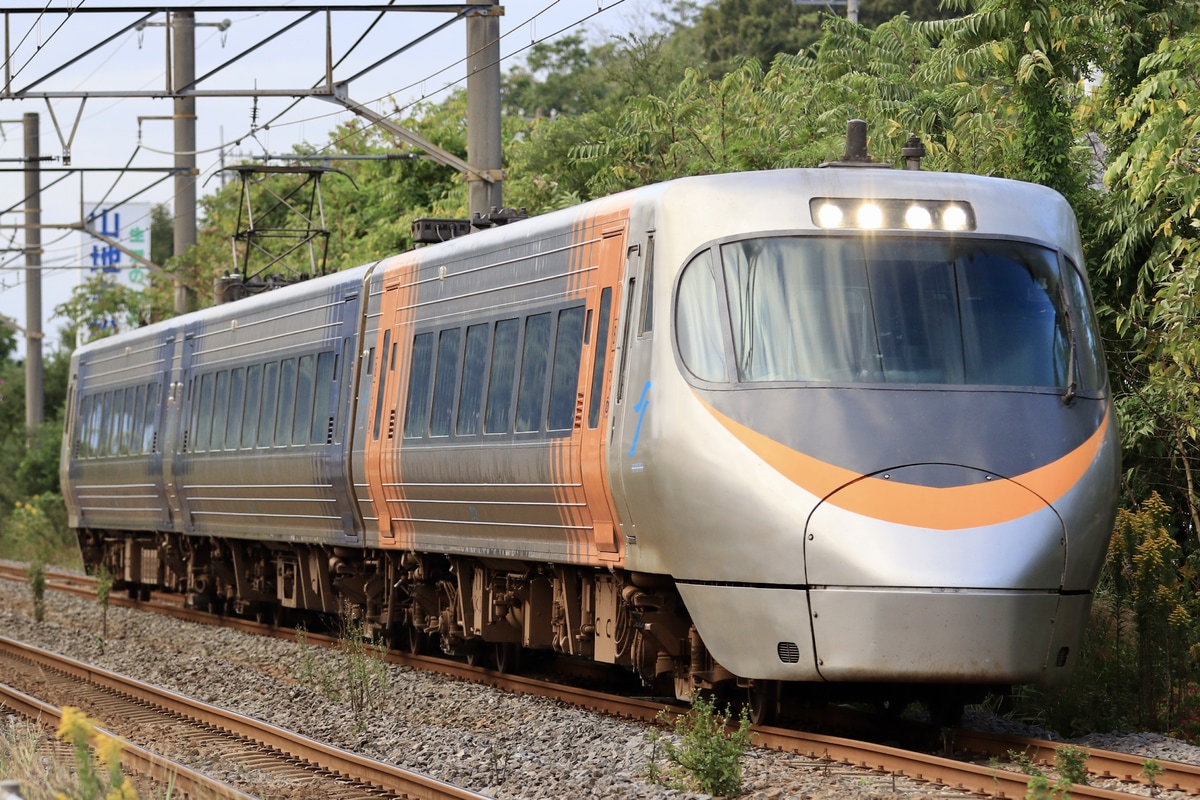 JR四国 松山運転所 8000系 S2編成