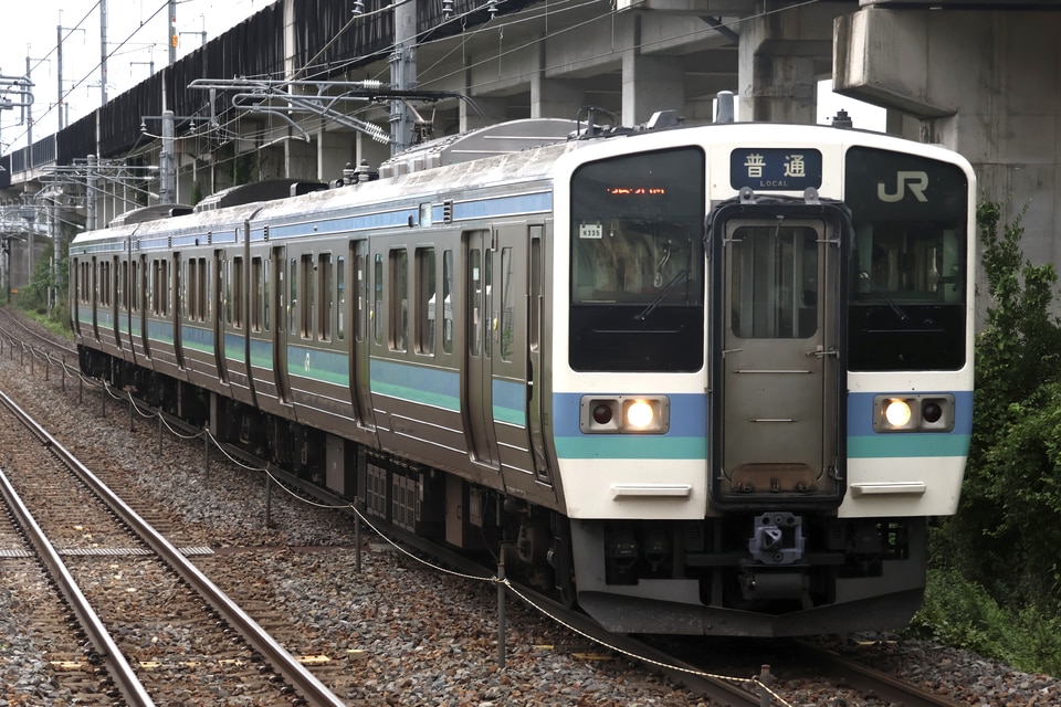 JR東211系ナノN335編成<br class="br-sp" />(ナノN335)の写真