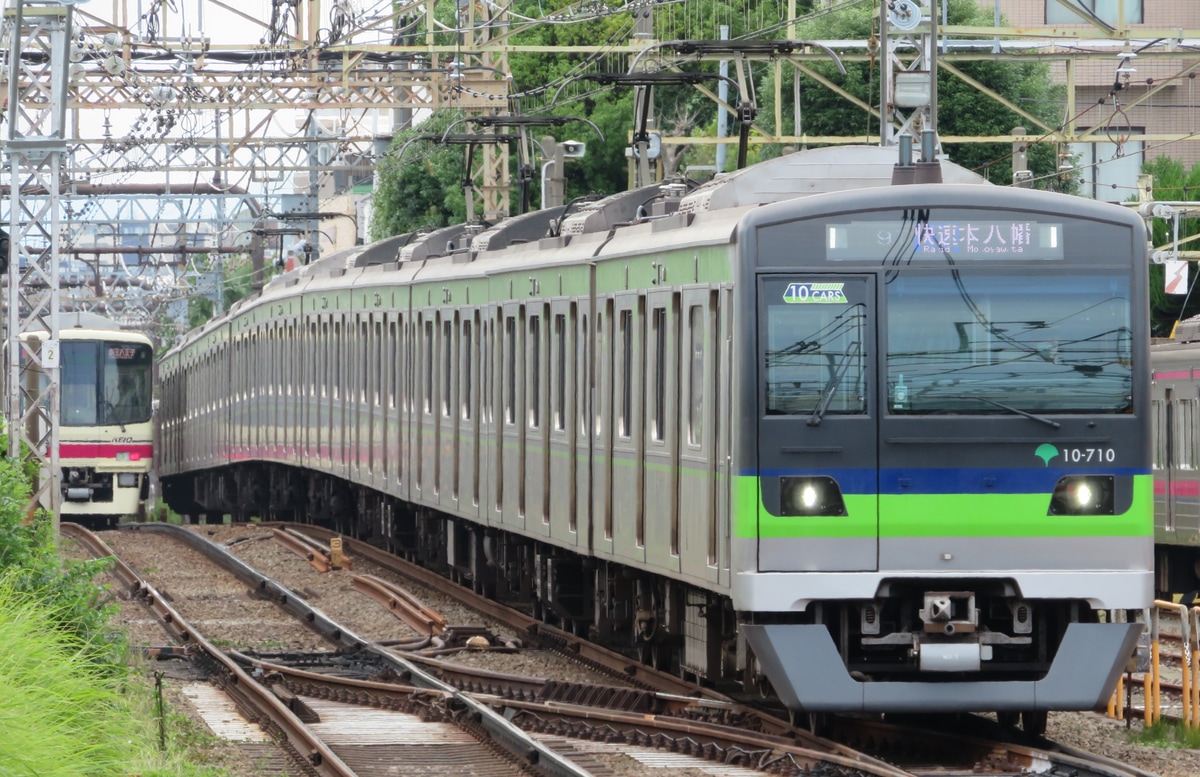 東京都交通局 大島車両検修場 10-300形 10-710編成