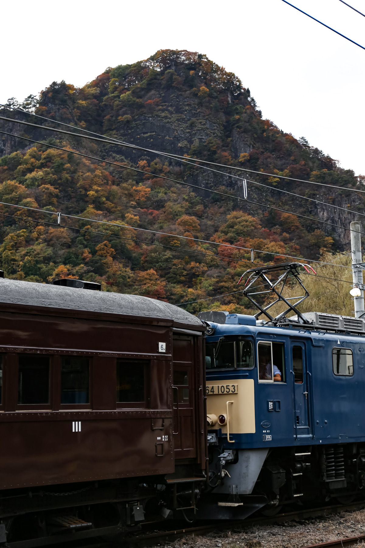 JR東日本  EF64 1053