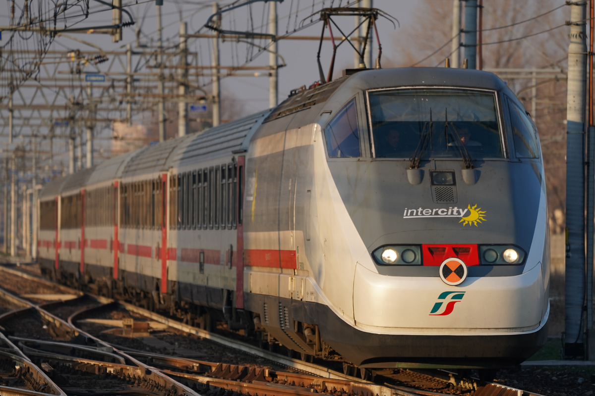 トレニタリア(Trenitalia)  E404 