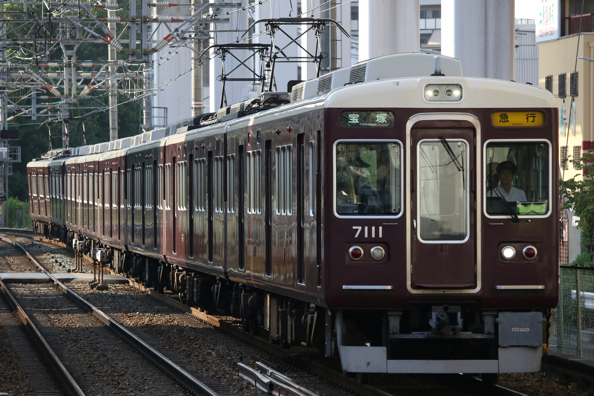阪急電鉄 平井車庫 7000系 7011F