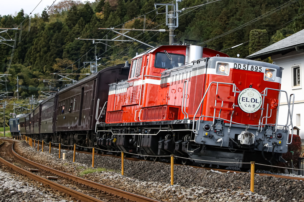 JR東日本  DD51 895