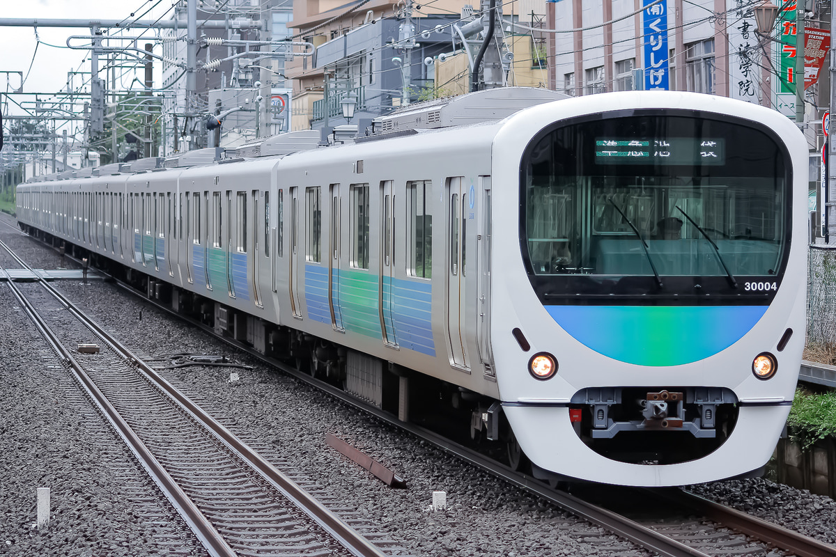 西武鉄道  30000系 30104F