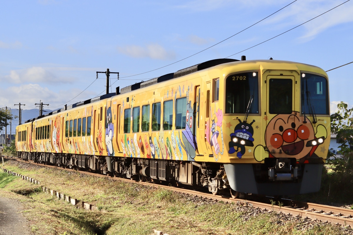 JR四国 高知運転所 2700系 2702
