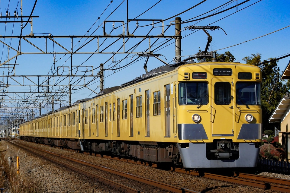 西武2000系2523F<br class="br-sp" />(2523編成)の写真