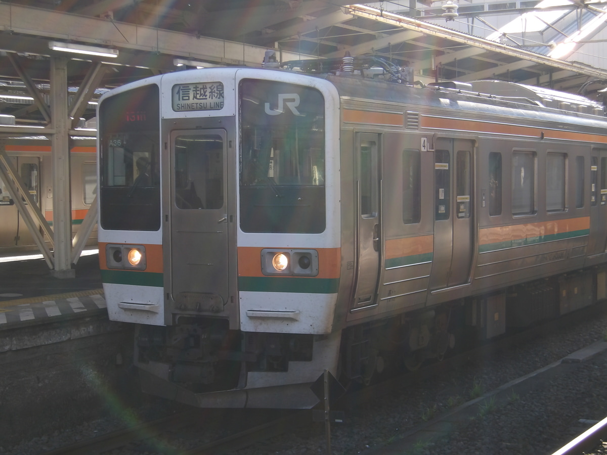 JR東日本  211系 クモハ211-3036