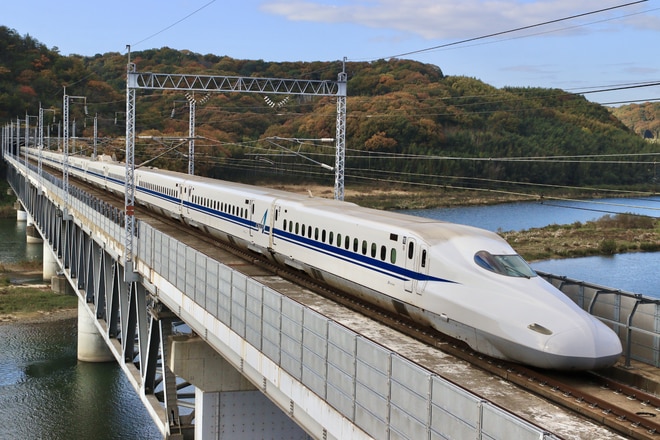 博多総合車両所本所N700系F4編成を新倉敷～岡山間で撮影した写真