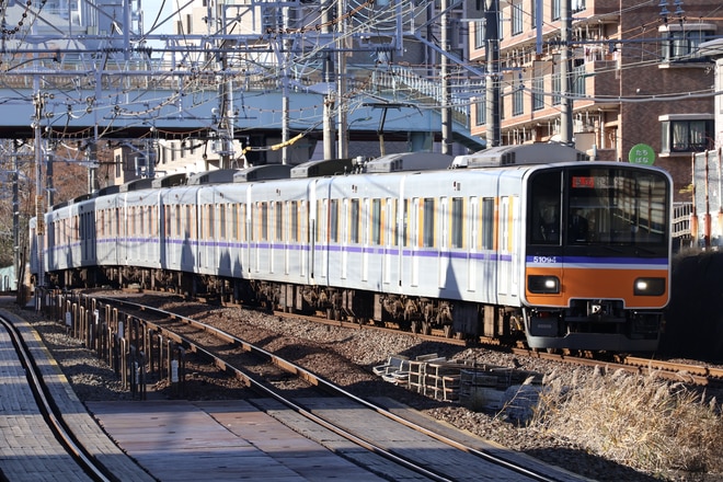 byすら