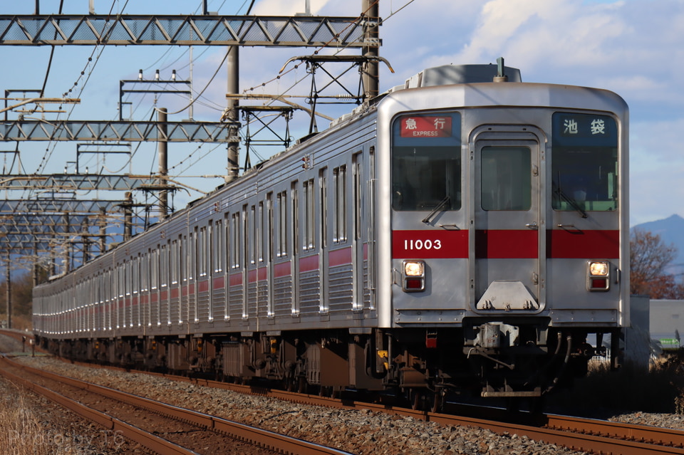 東武10000系11003F<br class="br-sp" />(11003編成)の写真
